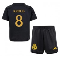 Camisa de time de futebol Real Madrid Toni Kroos #8 Replicas 3º Equipamento Infantil 2023-24 Manga Curta (+ Calças curtas)